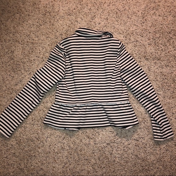 Elle Black and White Stripe Blazer - Picture 5 of 11